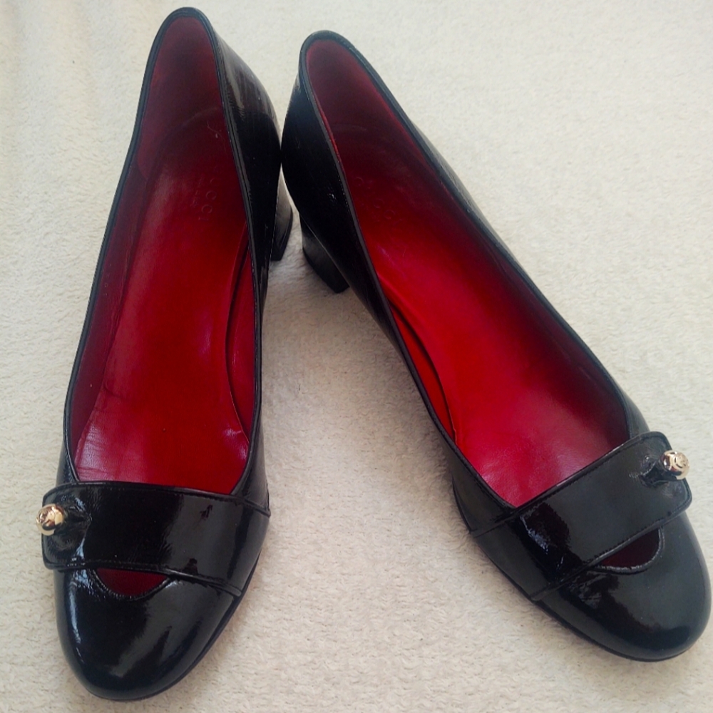 CLOSING SHOP Gucci black patent pumps 8.5